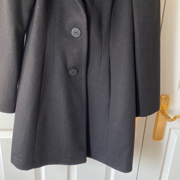Tahari black coat - Picture 3 of 9